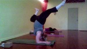 light elephant pincha mayurasana
